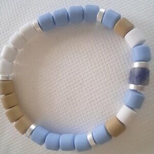 Bracelet...stretch bracelet, mini cube bead, 7 1/2 inches